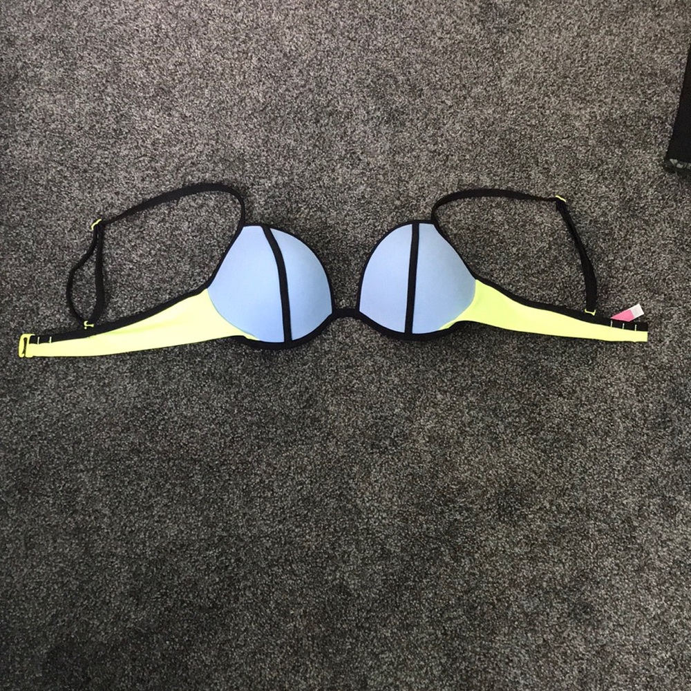 Bathing suit top